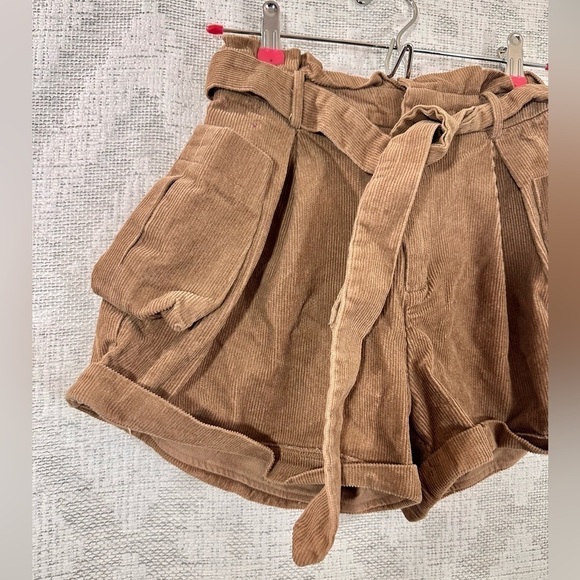 Forever 21 brown corduroy high waisted paperbag waist shorts size S - Picture 2 of 6